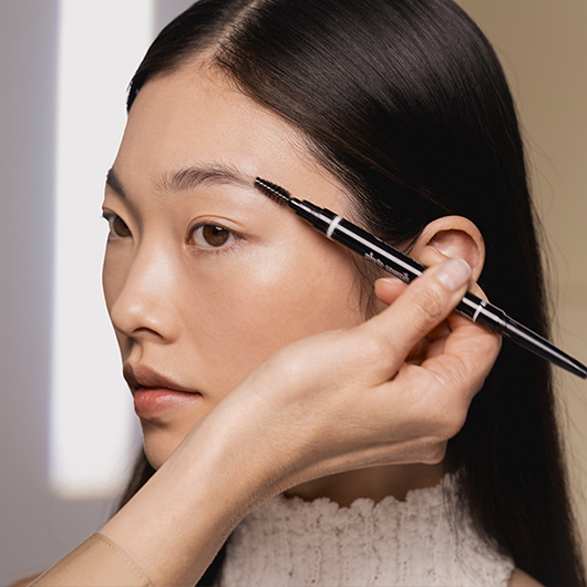 Eyebrow Beauty: Pro Styling Tips